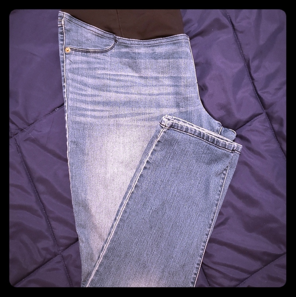 Maternity jeans